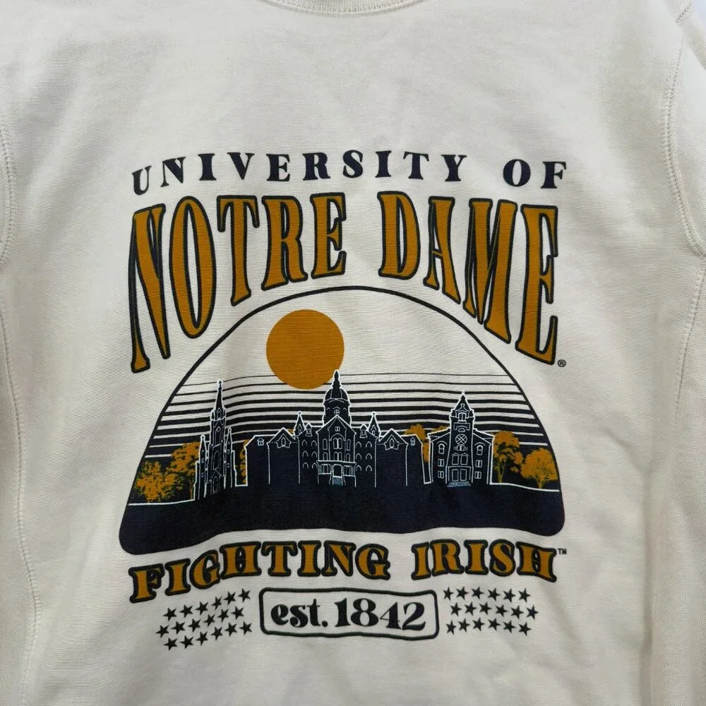 Notre Dame University Sweatshirt Mens M Cream Fleece Pullover Crewneck